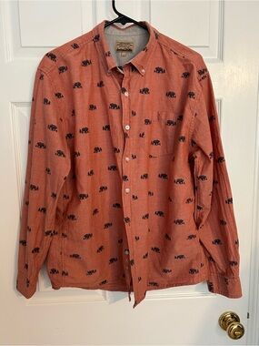 Free Nature Men's Coral Button-Down Shirt with Navy Bear Print